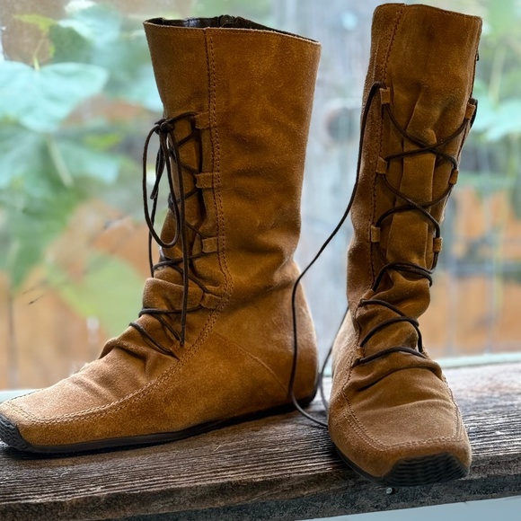Elle Lace-Up Leather/Suede Mid Calf Moccasin Boot w Hidden Wedge Square Toe 37 - Picture 1 of 15